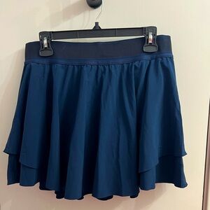 Lululemon Size 10 Court Rival skirt